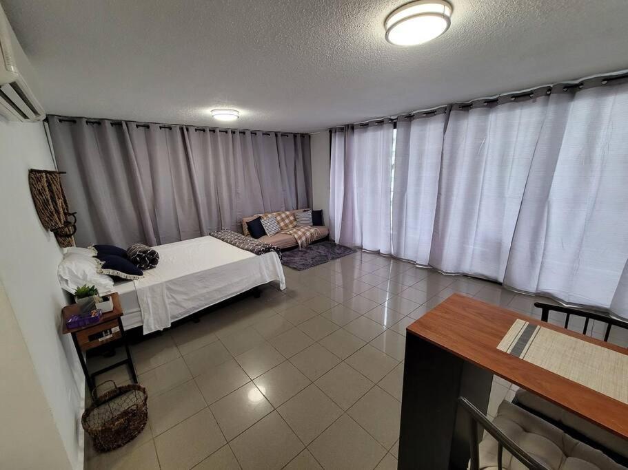 Coral Beach Studio W/ Ocean View San Juan Exterior foto